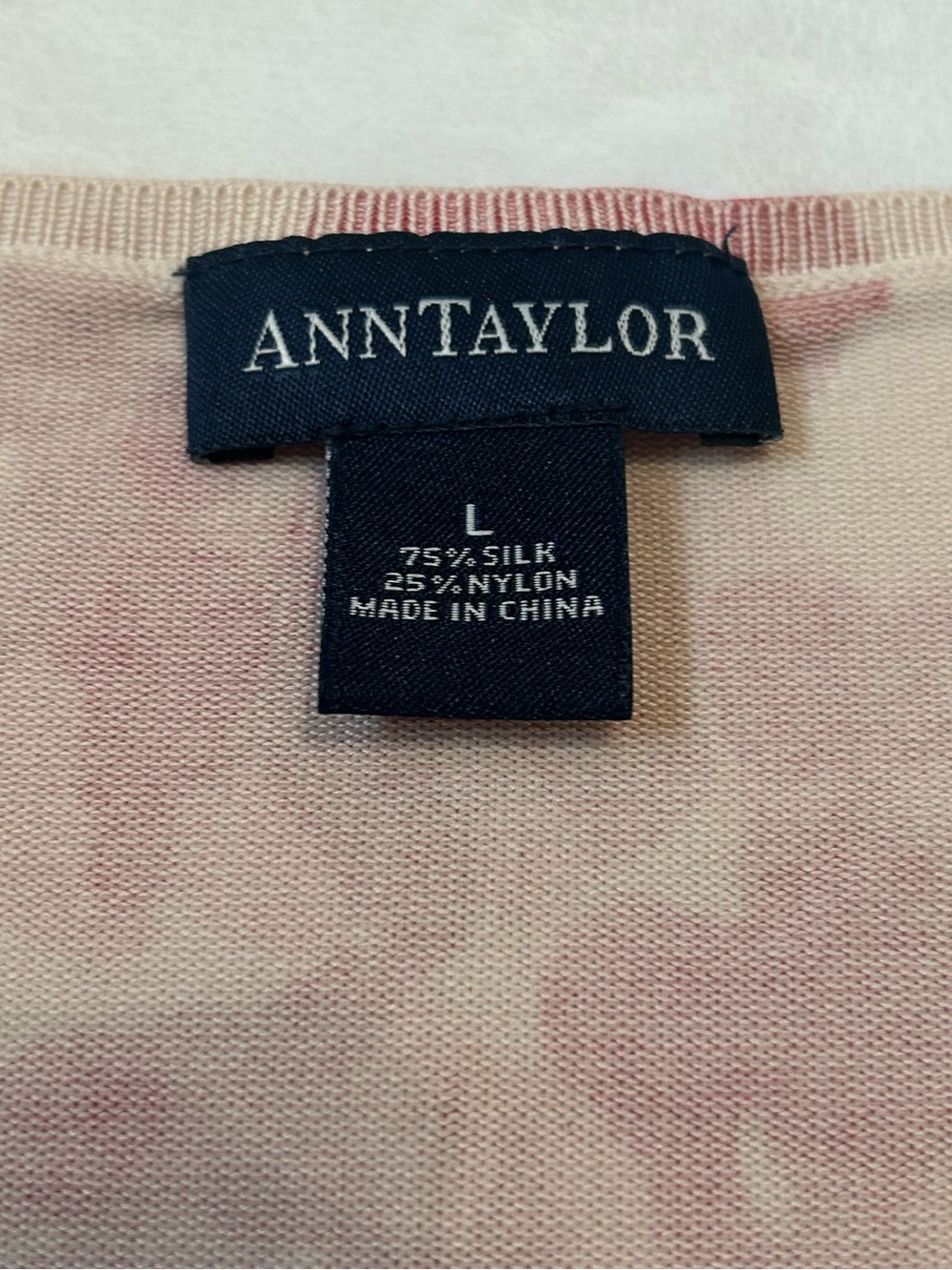 Ann Taylor 75% Silk Knit Top Women’s Large - Picture 4 of 7
